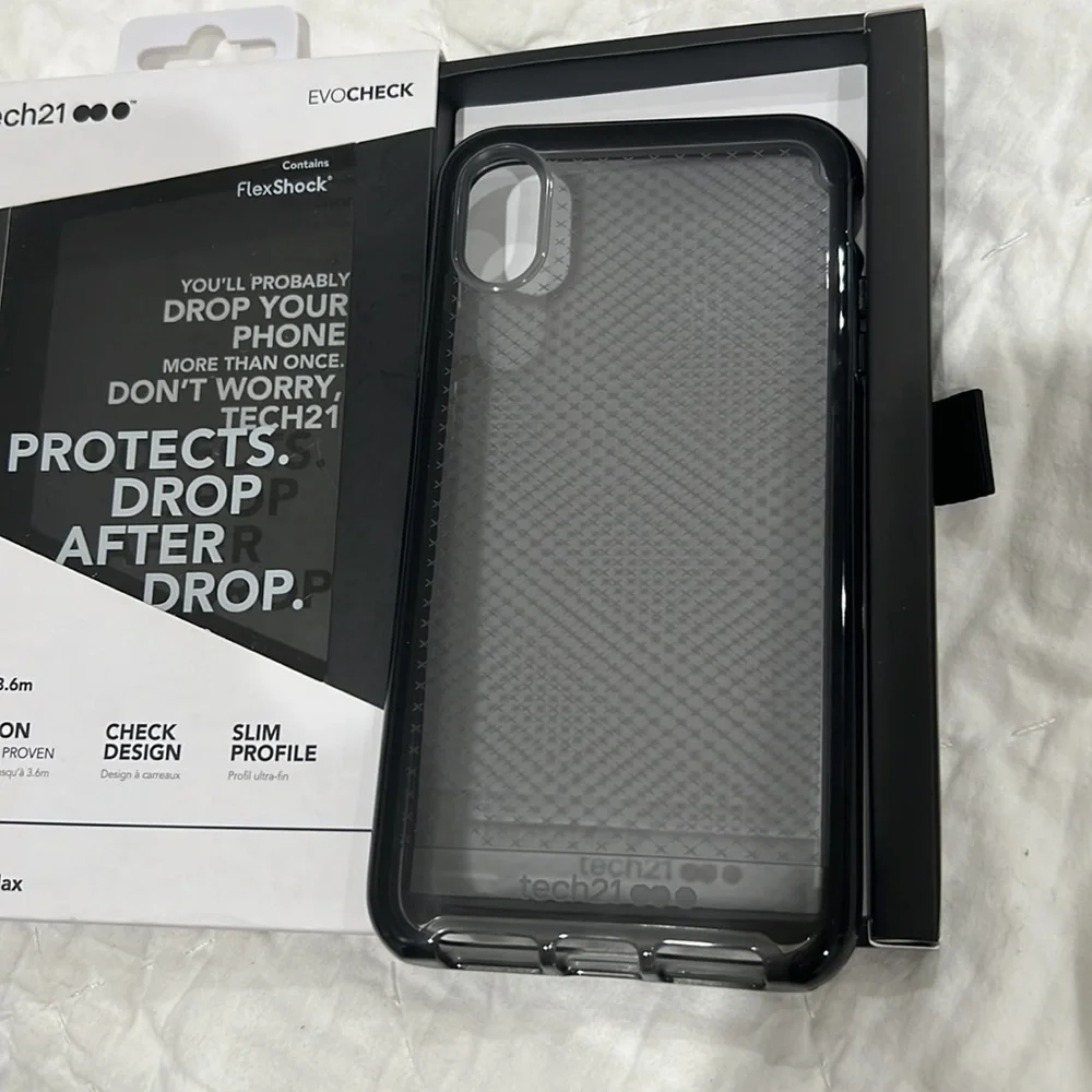 Brand New in Box tech21 EvoCheck Clear Black iphone case Xs Max